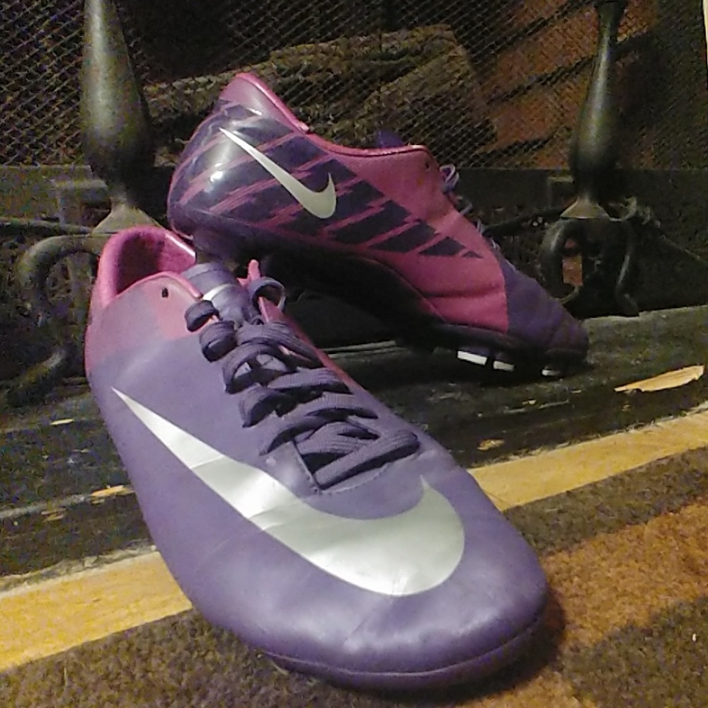 Nike Mercurial Victory III | Soccer Cleats | FG